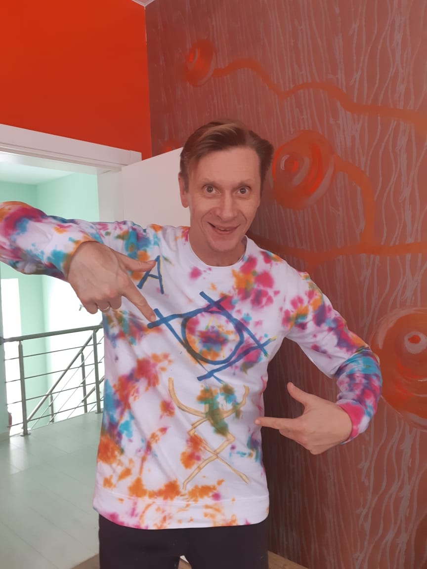 Мастер класс по росписи по ткани Арт Резиденция Сотворение