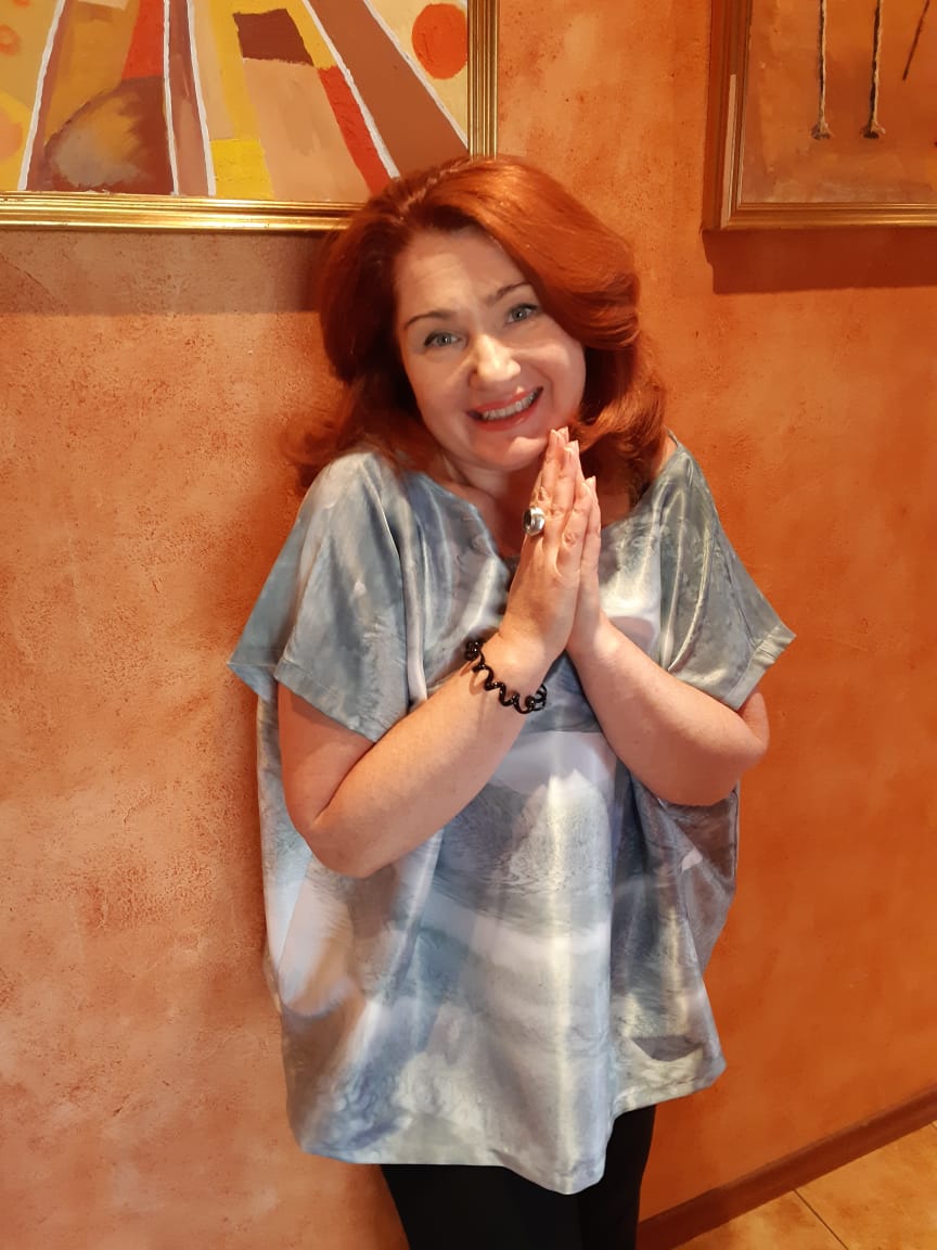 женская одежда атлас роспись холодный батик