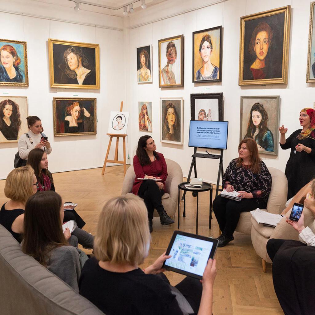 Корпоративный арт-терапевтический тренинг «Женские секреты» Программа восстановления эмоционального ресурса и развития soft skills для женских команд